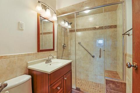 218 E Maxon Ln, Streamwood, IL 60107 photo 12