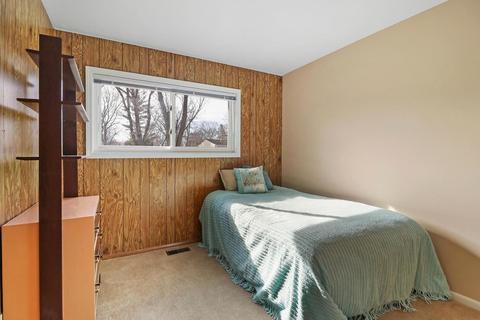 218 E Maxon Ln, Streamwood, IL 60107 photo 10