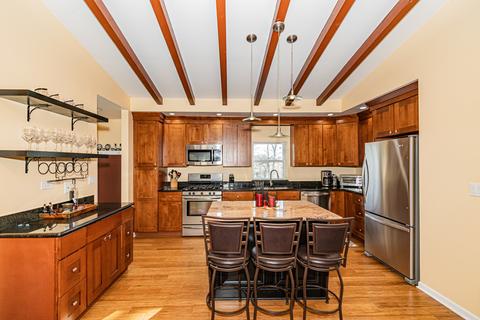 149 E Walnut Ave, Des Plaines, IL 60016 photo 3