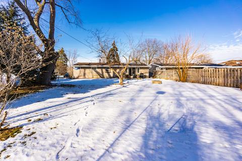 149 E Walnut Ave, Des Plaines, IL 60016 photo 21