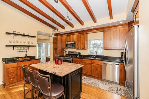 149 E Walnut Ave, Des Plaines, IL 60016 photo 4