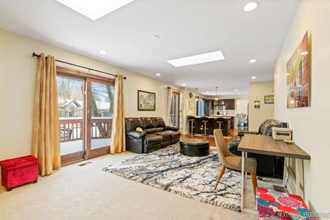 1477 Darwin Ln, Wheaton, IL 60189 photo 15