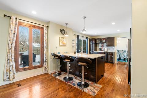1477 Darwin Ln, Wheaton, IL 60189 photo 12
