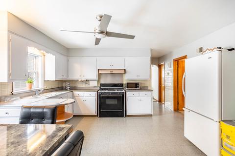 7416 W 56th St, Summit, IL 60501 photo 6