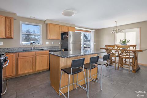 1614 Highview Ave, Mchenry, IL 60050 photo 3