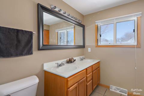 1614 Highview Ave, Mchenry, IL 60050 photo 17