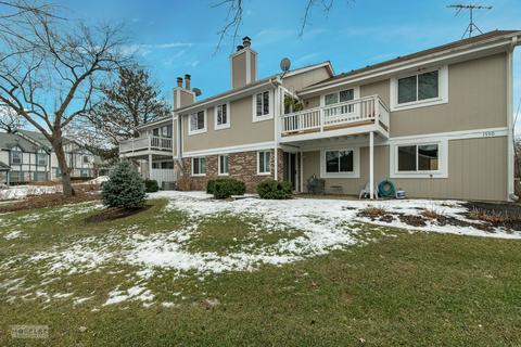 1550 Sandhurst Ct #A, Wheaton, IL 60189 photo 4