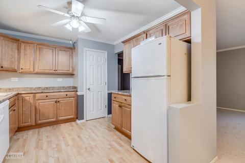 1550 Sandhurst Ct #A, Wheaton, IL 60189 photo 12