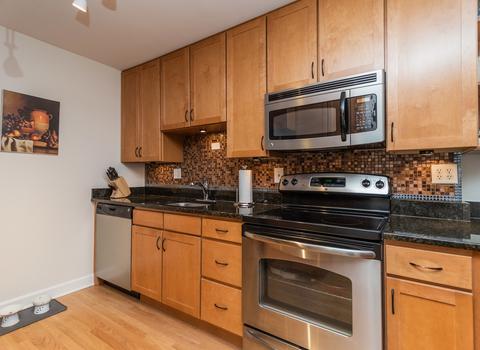 30 E Division St #2B, Chicago, IL 60610 photo 8