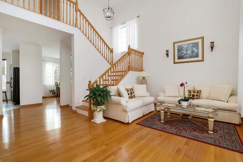 155 Lemans Dr, Wheeling, IL 60090 photo 3