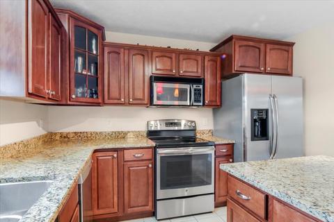 2002 Wakefield Ln, Bloomington, IL 61704 photo 15