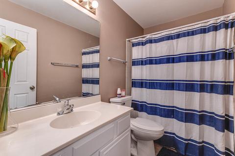 1018 Longford Rd, Bartlett, IL 60103 photo 24