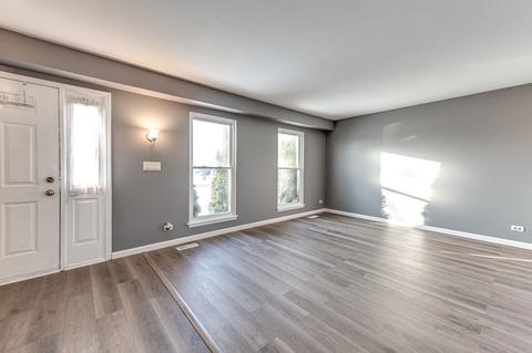 1018 Longford Rd, Bartlett, IL 60103 photo 6