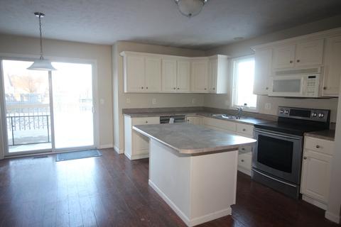 1808 Saltonstall Dr, Normal, IL 61761 photo 3