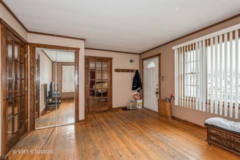 316 Oak St, Elgin, IL 60123 photo 3