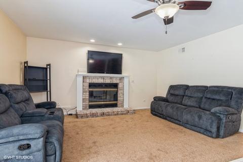 884 Francine Dr, Bartlett, IL 60103 photo 6