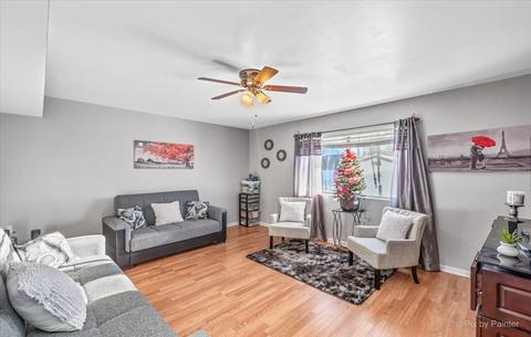 624 Hampton Cir, Elgin, IL 60120 photo 8