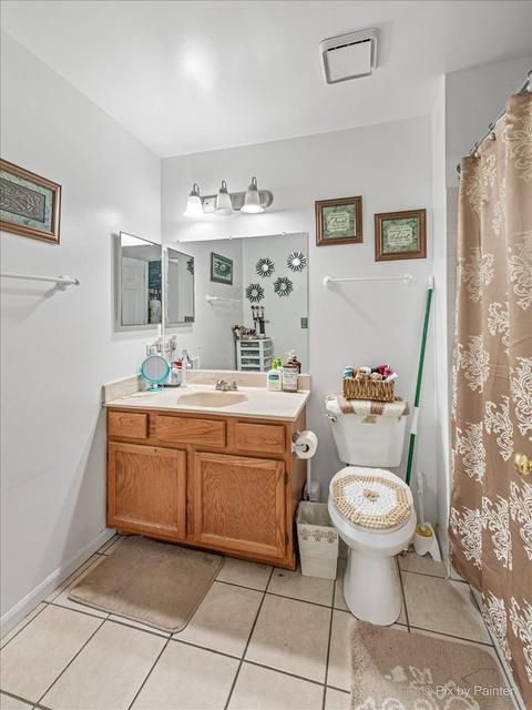 624 Hampton Cir, Elgin, IL 60120 photo 15