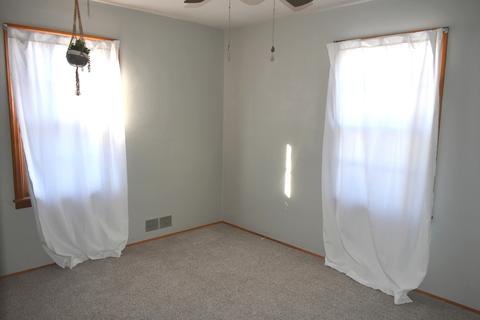 253 E 5th St E, El Paso, IL 61738 photo 18