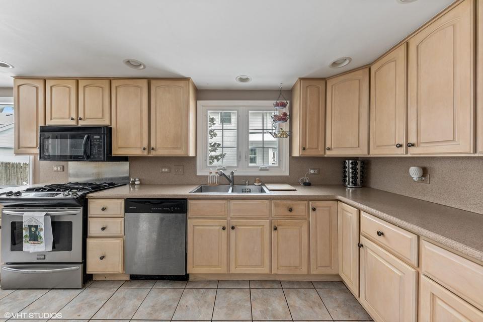  810 Glenshire Rd, Glenview, IL 60025 photo 5