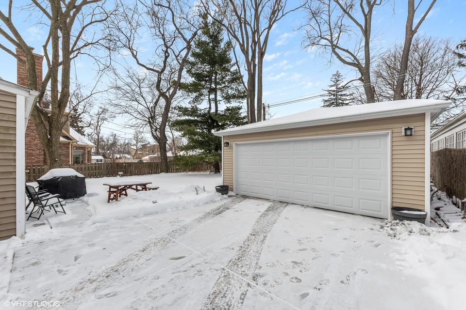  810 Glenshire Rd, Glenview, IL 60025 photo 14