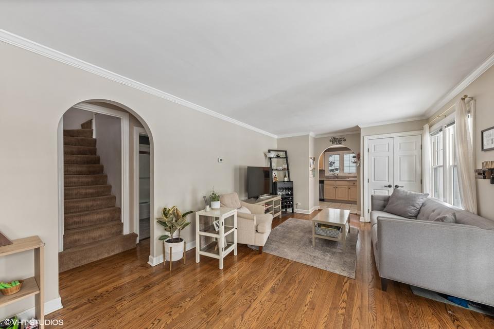  810 Glenshire Rd, Glenview, IL 60025 photo 3