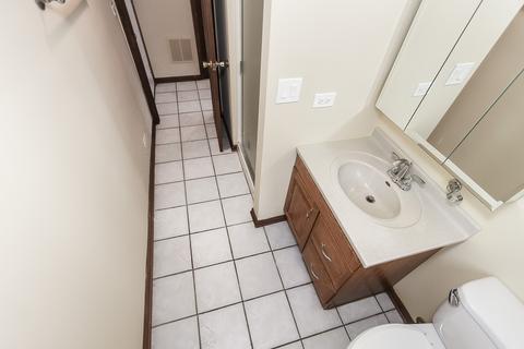 4975 Essington Ln, Hoffman Estates, IL 60010 photo 20