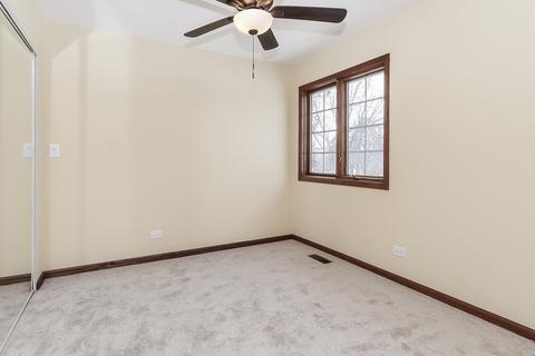 4975 Essington Ln, Hoffman Estates, IL 60010 photo 18