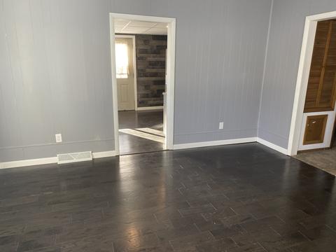 309 E 4th St, Gridley, IL 61744 photo 8