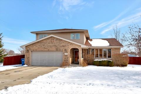 1372 Eagle Bluff Dr, Bourbonnais, IL 60914 photo 1