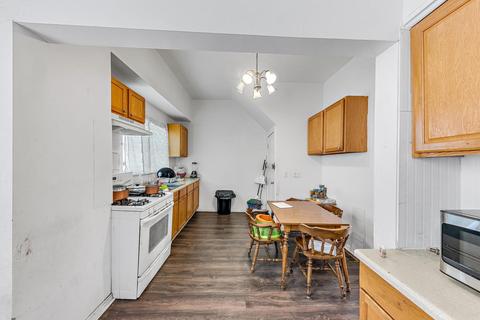 1264 E Court St, Kankakee, IL 60901 photo 2