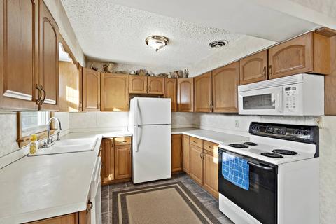 9 Strasma South Dr, Kankakee, IL 60901 photo 7