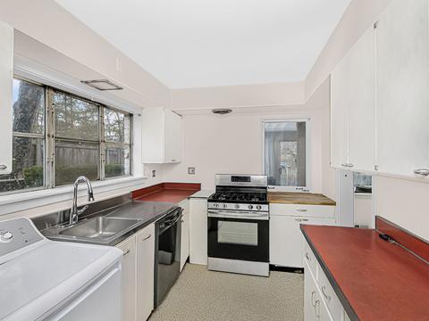 633 Echo Ln, Glenview, IL 60025 photo 10