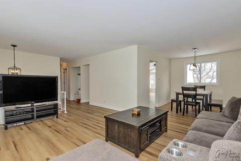 1999 Nottingham Ln, Wheaton, IL 60189 photo 5