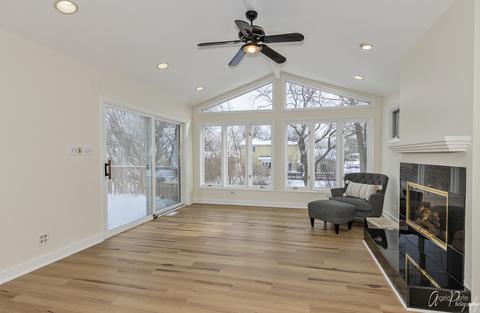 1999 Nottingham Ln, Wheaton, IL 60189 photo 12
