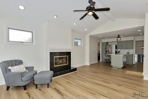 1999 Nottingham Ln, Wheaton, IL 60189 photo 14