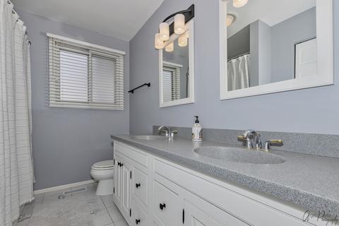 1999 Nottingham Ln, Wheaton, IL 60189 photo 20