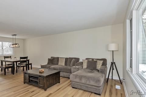 1999 Nottingham Ln, Wheaton, IL 60189 photo 6