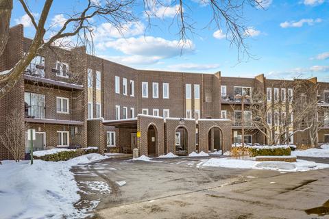 1525 Sander Ct #302, Wheeling, IL 60090 photo 1