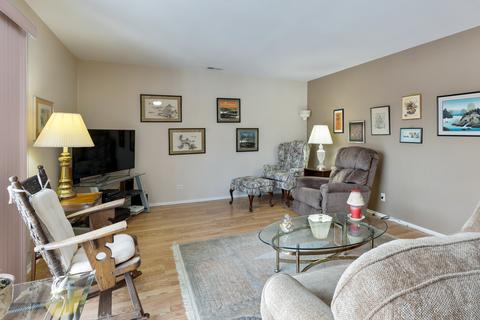 1525 Sander Ct #302, Wheeling, IL 60090 photo 5