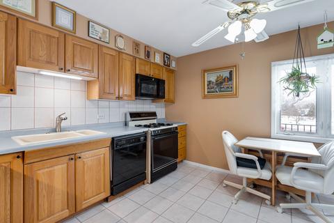 1525 Sander Ct #302, Wheeling, IL 60090 photo 7