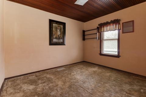 705 S Locust St, Delavan, IL 61734 photo 17