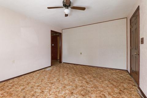 705 S Locust St, Delavan, IL 61734 photo 7