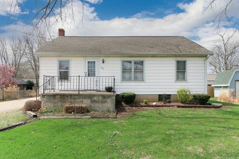 705 S Locust St, Delavan, IL 61734 photo 2