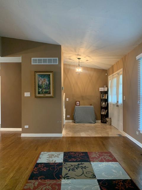 1190 Dresden Dr, Hoffman Estates, IL 60192 photo 5