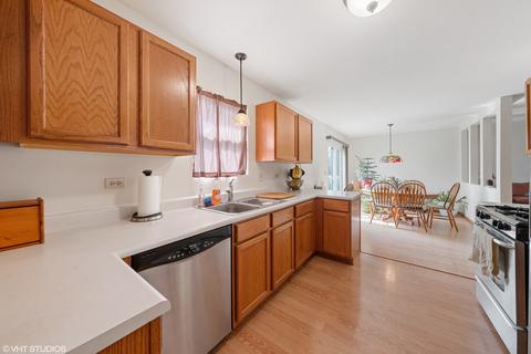 5752 Emerald Pointe Dr, Plainfield, IL 60586 photo 5