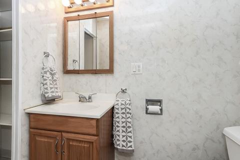 256 E Normandy Dr, Addison, IL 60101 photo 8