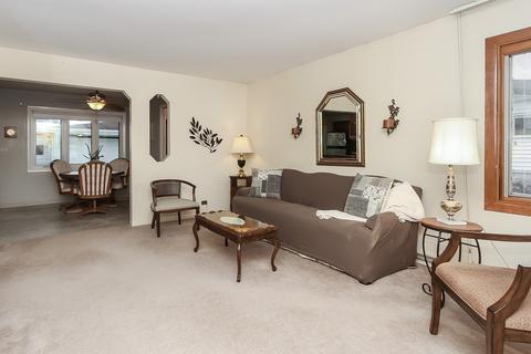 256 E Normandy Dr, Addison, IL 60101 photo 6