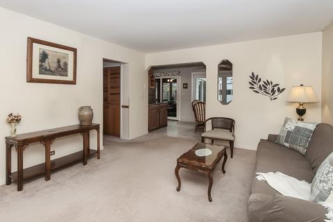 256 E Normandy Dr, Addison, IL 60101 photo 5