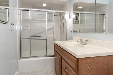 256 E Normandy Dr, Addison, IL 60101 photo 16